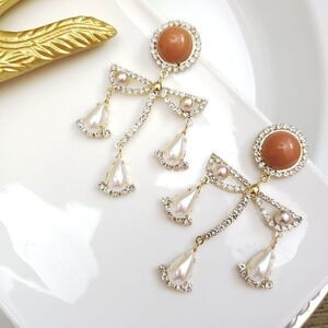 New! Selena Pearls Bar Post Earrings